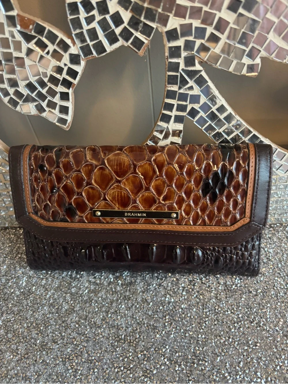 ⭐️Brahmin Brown Croc-Embossed Leather Wallet